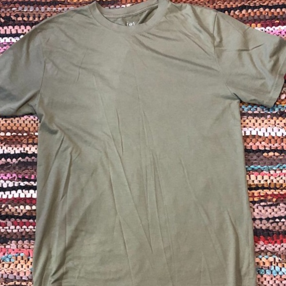 basic t-shirt